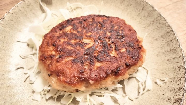 焼き上がりのハンバーグ