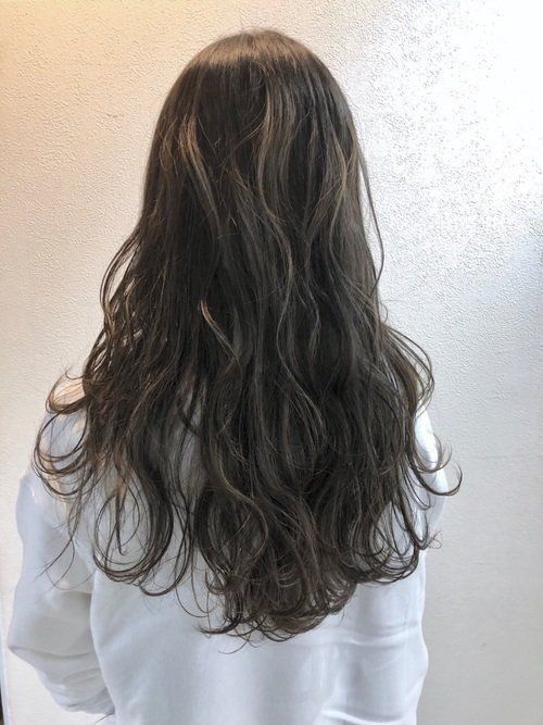 ペタンコ髪は老け見え決定 40代が若返るふんわりヘア特集 サンキュ