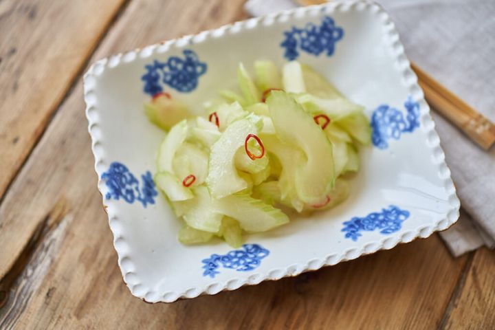 セロリのエスニックマリネ