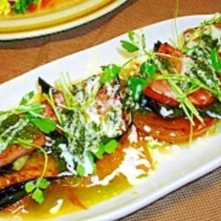 厚切りハムと焼きトマトと揚げナスジェノベーゼソース 