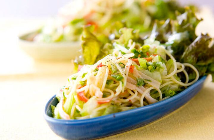 セロリとカニのスパサラ