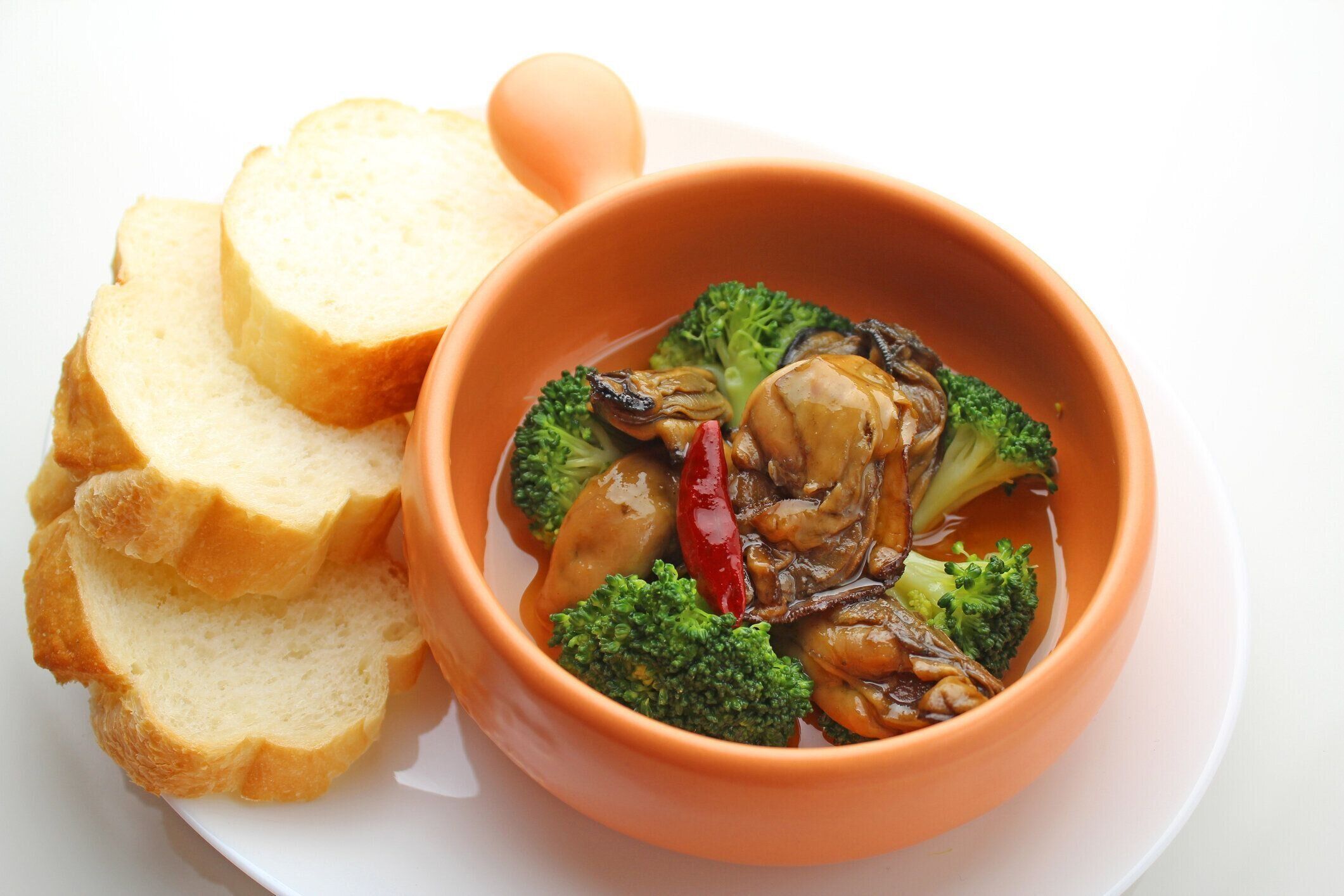 スペイン料理カキのアヒージョ