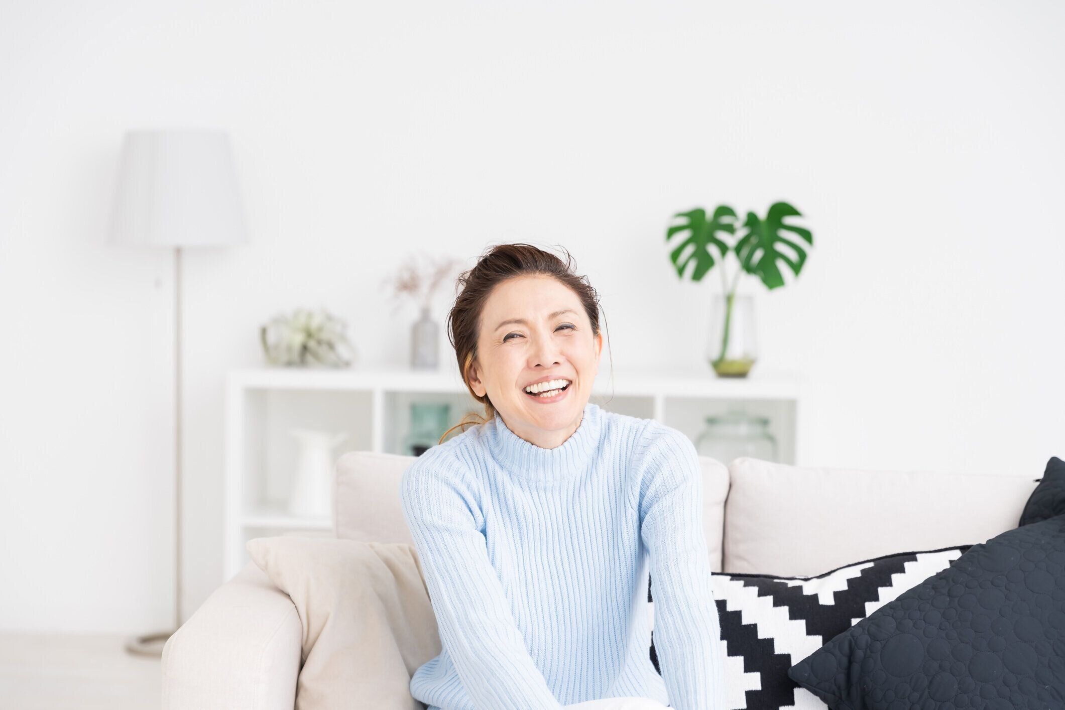 笑顔の高齢女性