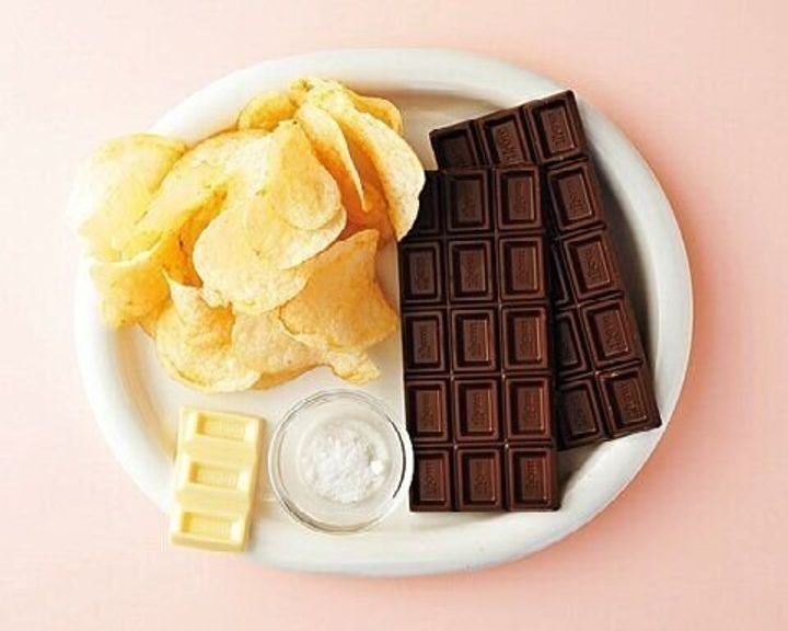 チンしてざっくり混ぜるだけ 超簡単なのに絶品 ざくざくチョコレートバー サンキュ チンしてざっくり混ぜるだけ 超簡単なのに絶品 ざくざくチョコレートバー サンキュ