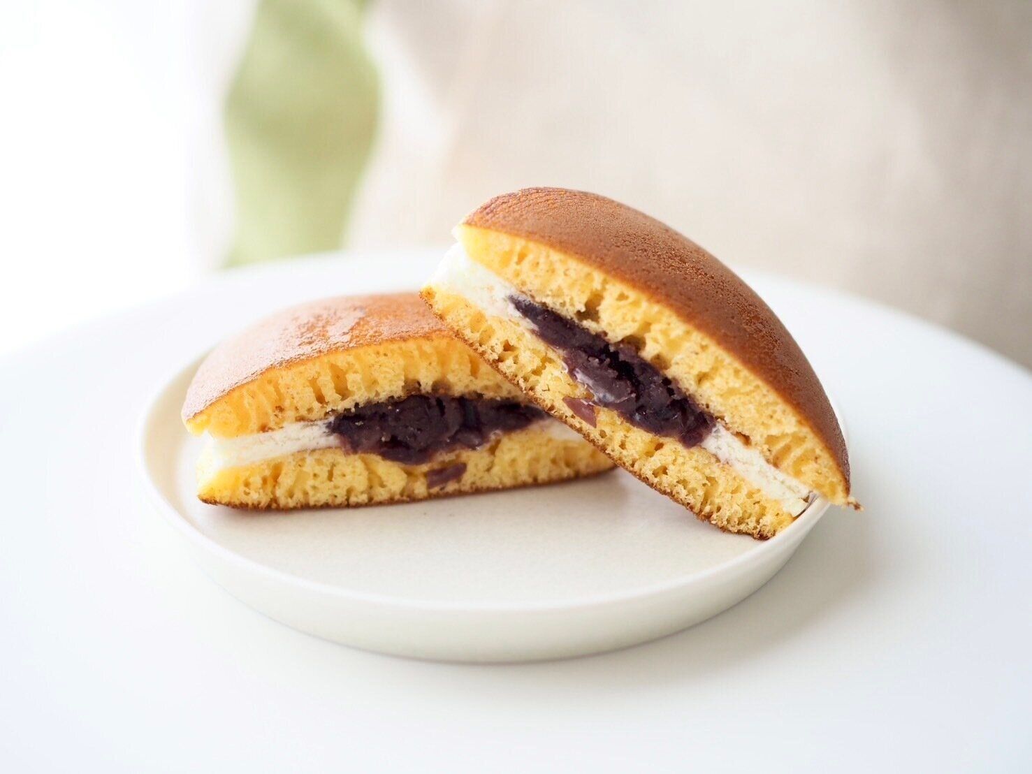 シャトレーゼ「北海道生どら」断面写真