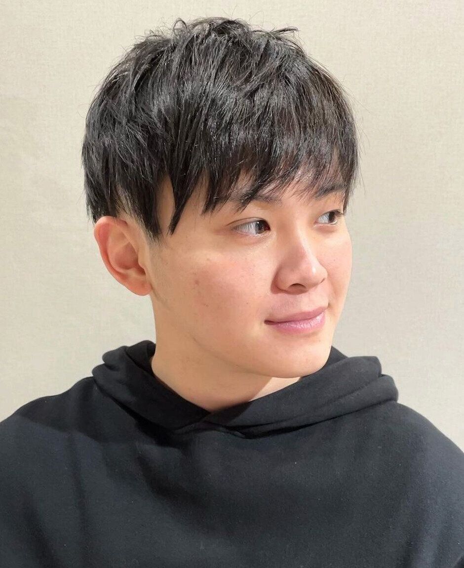 男性におすすめの髪型ツーブロック。好感度No.1！大人気のツーブロックショートヘア