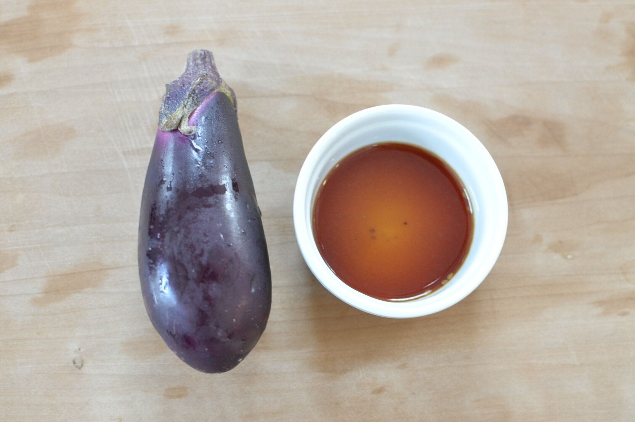 材料を並べた様子