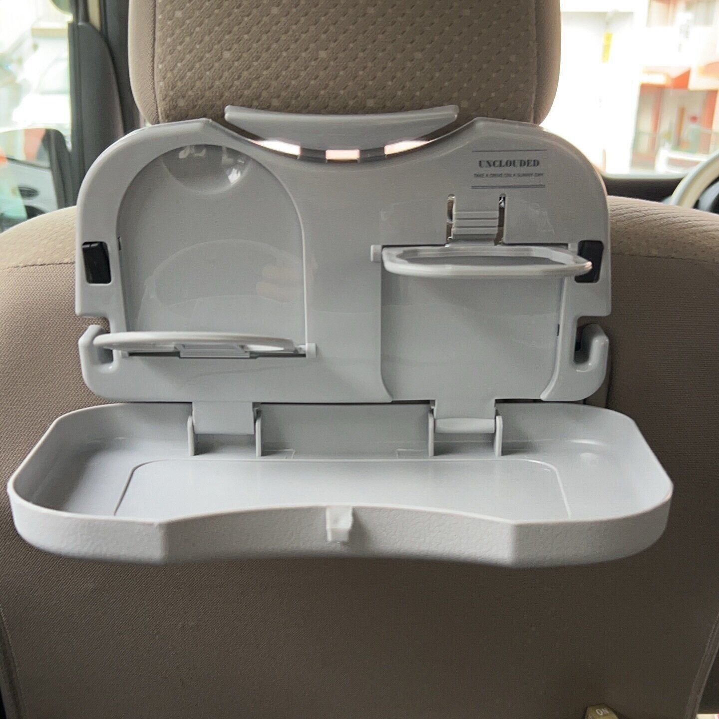 車内のドリンク置き場に！「CARドリンクホルダー」