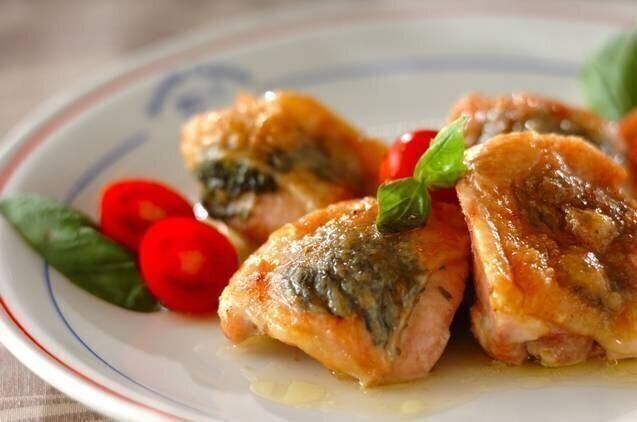 鶏もも肉のバジル焼き