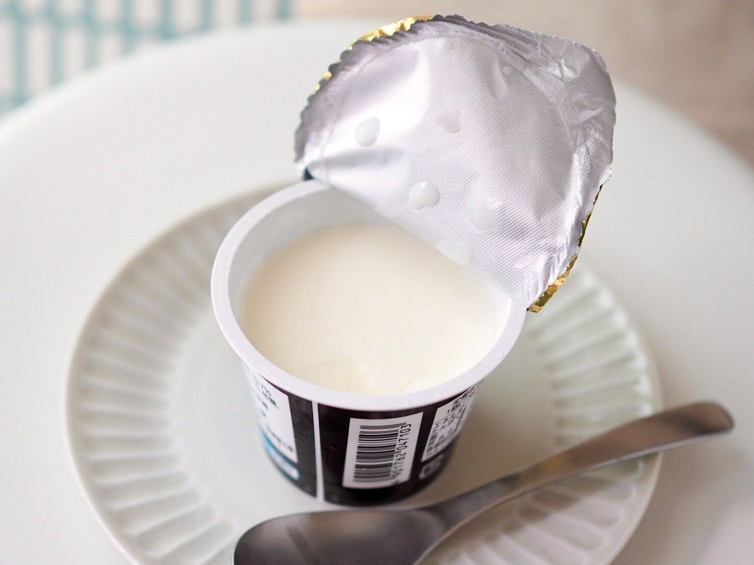 シャトレーゼ「贅沢生クリームヨーグルトCream&Creamy」商品写真