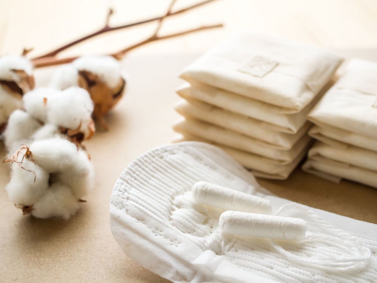 オーガニックコットンサニタリーパッドとタンポン
