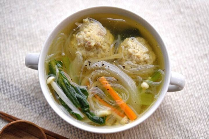 ゆで汁活用!鶏団子と野菜の春雨スープ