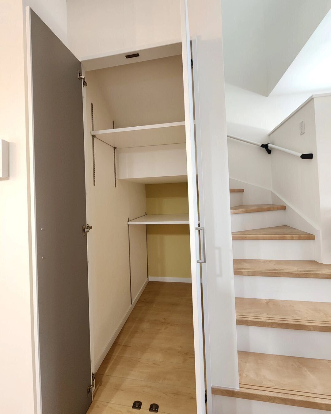 可動棚でデッドスペースも無駄なく活用