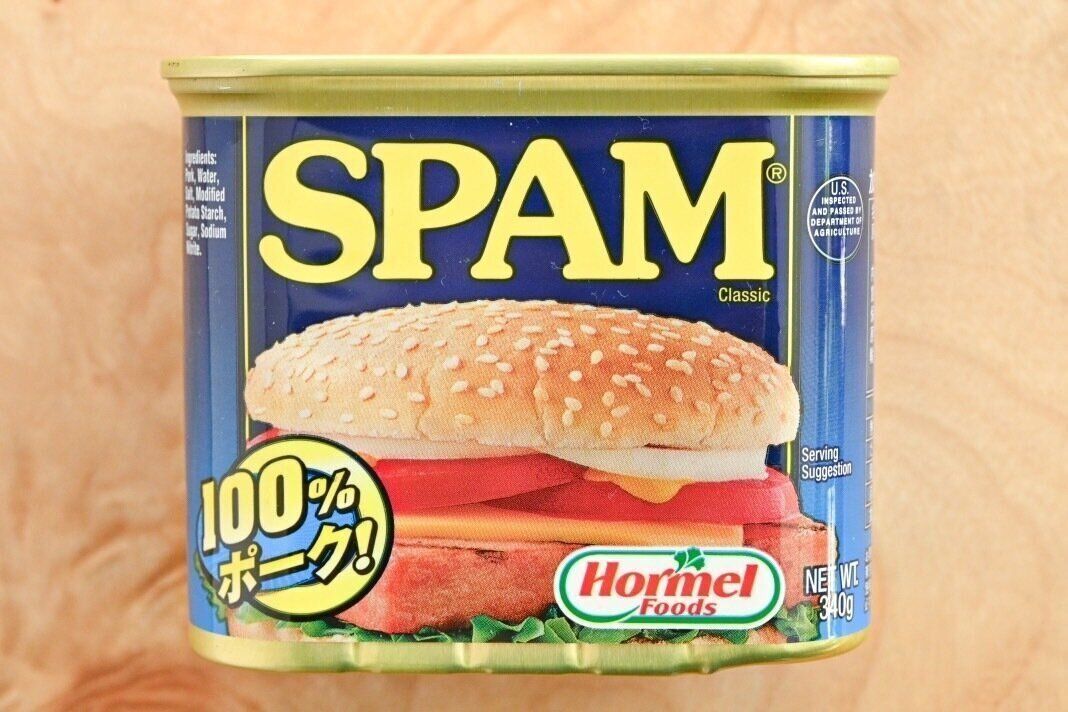 「スパム」の缶詰