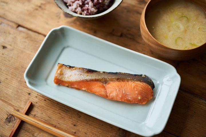 鮭のかす漬け焼き(粕漬け)