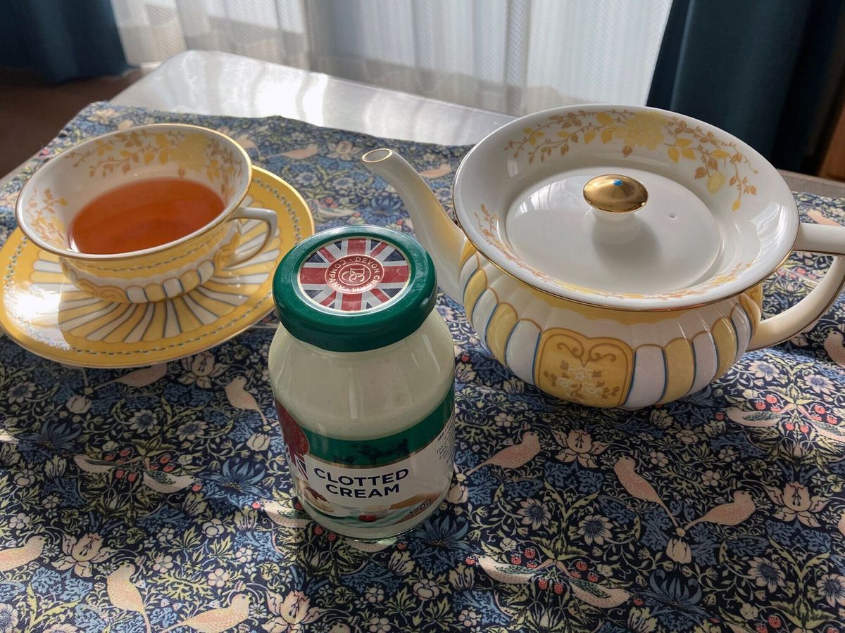 クロテッドクリームと紅茶