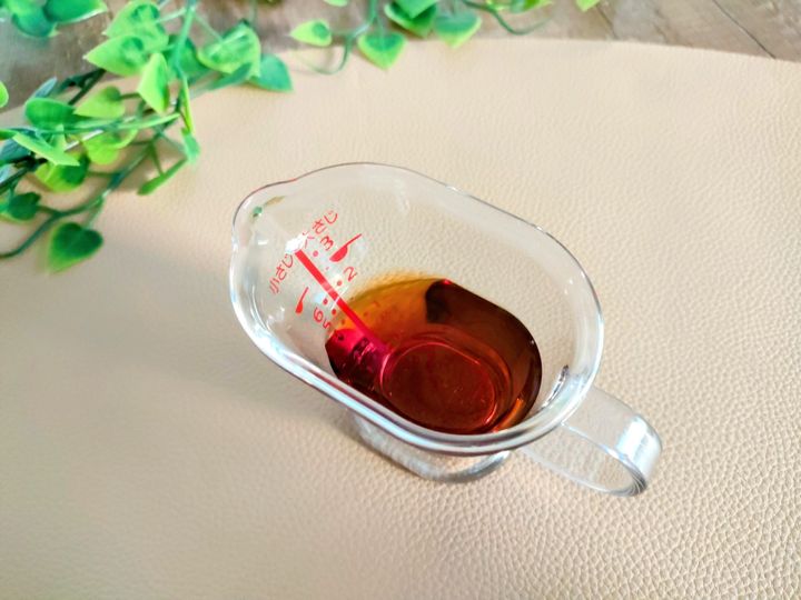 小さじも大さじもわかりやすい計量カップ