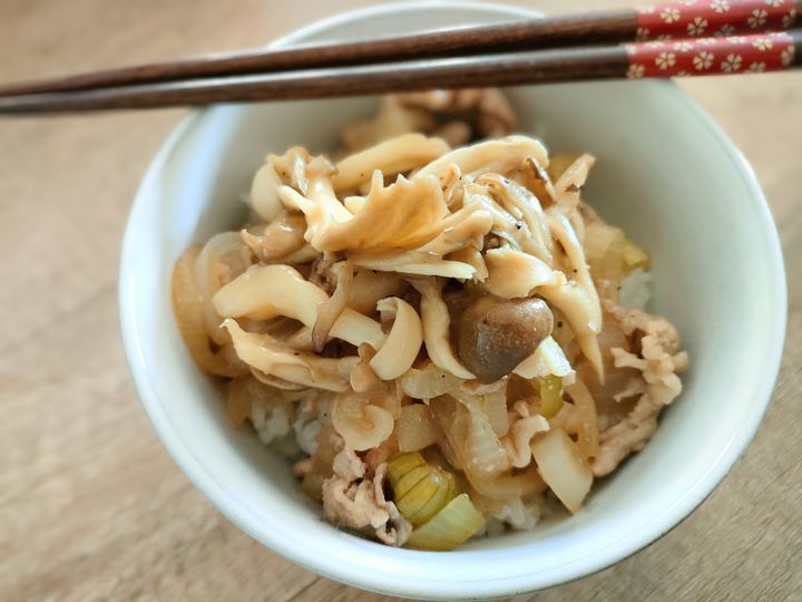丼や麺類の付け合わせに