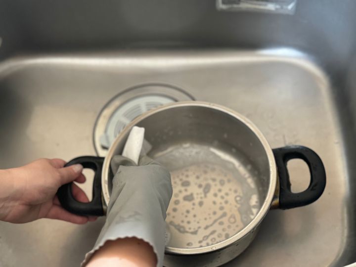 食器と鍋のスポンジを分けたいときにも