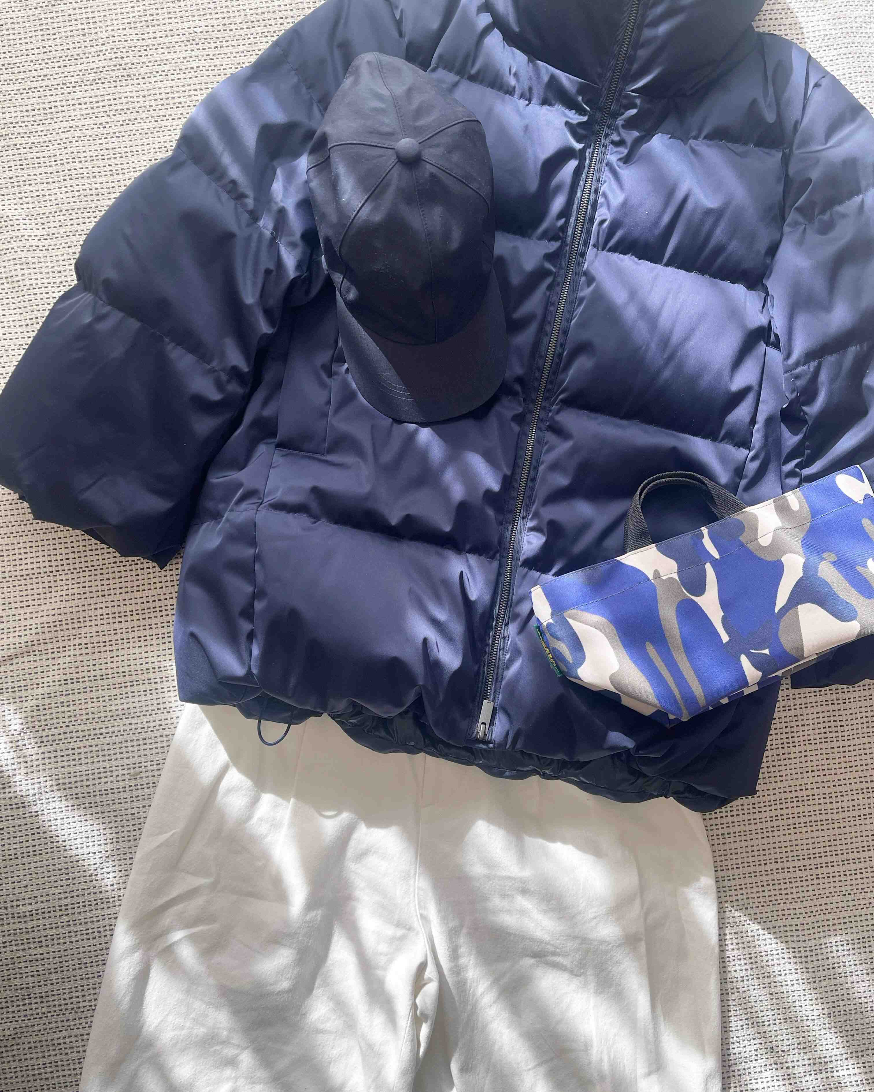 ネイビーキャップとネイビーダウン