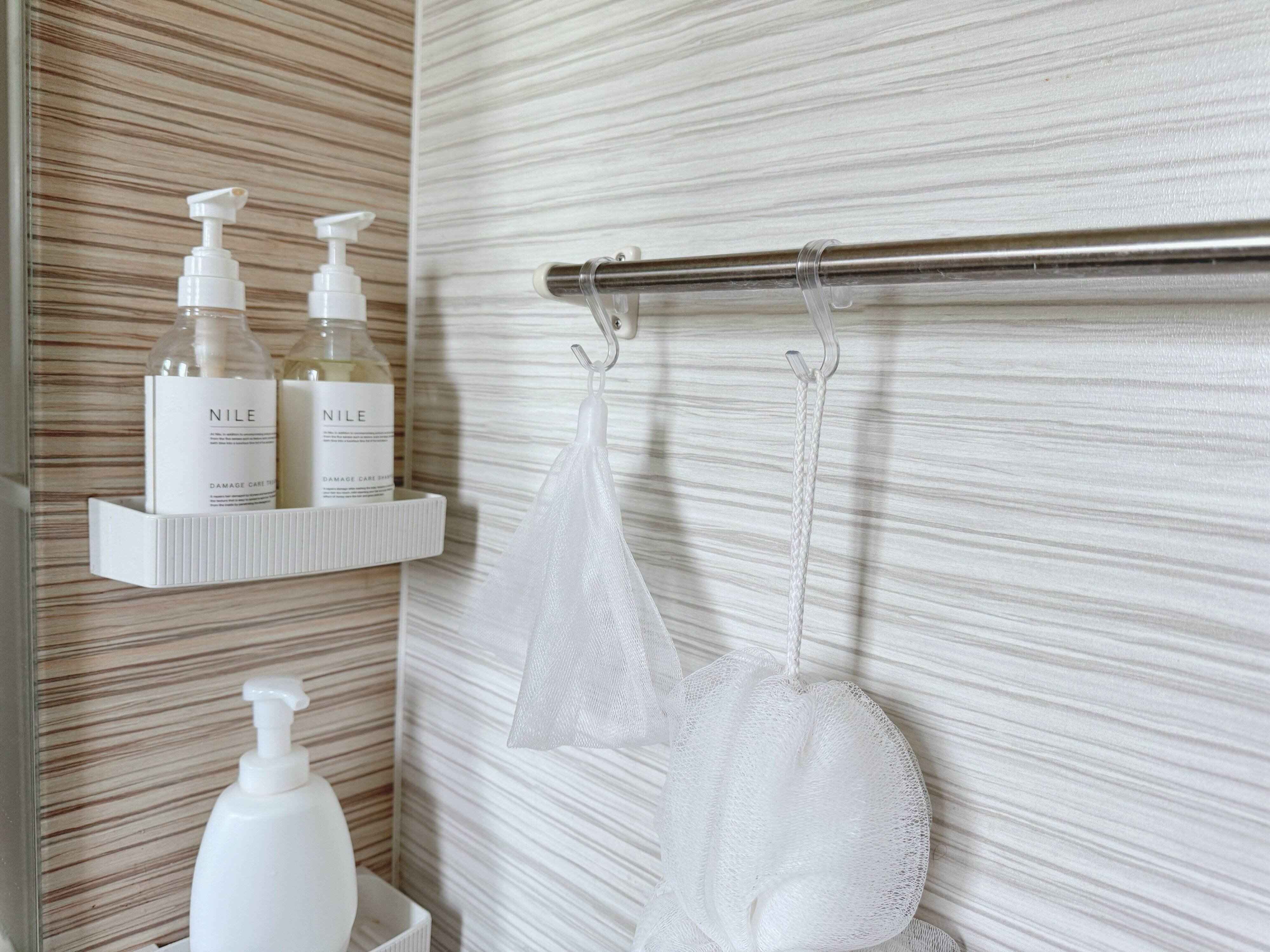 飛ぶように売れてる【セリア】「お風呂に掛けて使える」超優秀人気グッズ3選