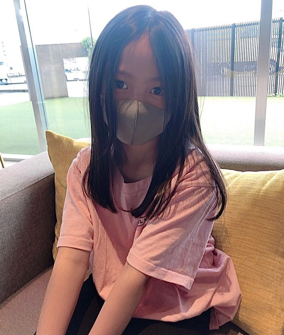 小学生女子も納得のキュートなヘアスタイル。ストレートミディアムで大人っぽくキメよう！