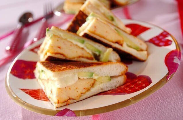 エビハンペンのホットサンド