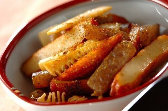 こんにゃく入りさつま揚げとタケノコのきんぴら