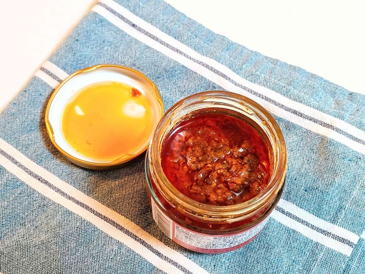 牛たんラー油の中身