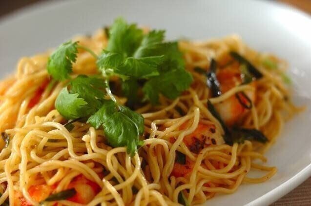 エビとニラの焼きそば