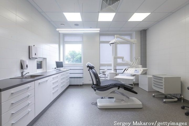 歯科助手の資格はどうしたら取れるの 歯科衛生士とはどう違うの サンキュ 歯科助手の資格はどうしたら取れるの 歯科衛生士とはどう違うの サンキュ