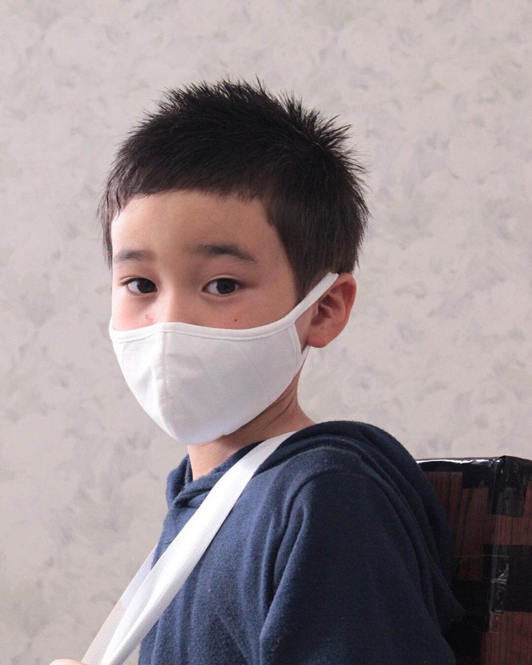 おしゃれ小学生男子の髪型・ヘアカタログ！短めのバングなら手入れも楽ちんに！