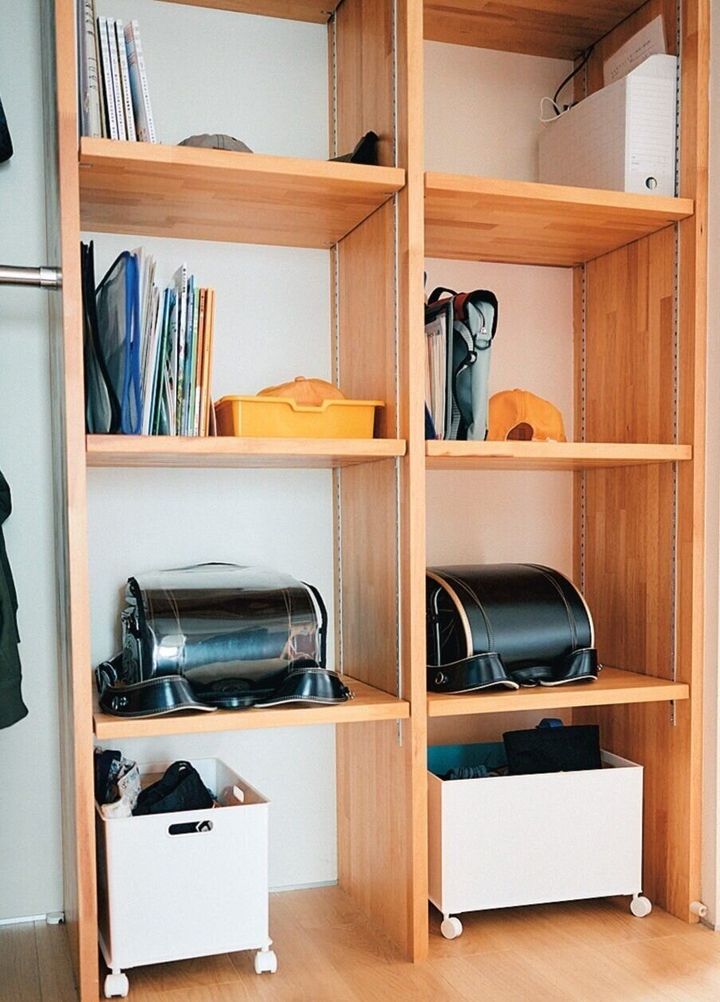 今日も床に放りっぱなし になりがちな ランドセルと教科書はどこに置くのが正解 サンキュ 今日も床に放りっぱなし になりがちな ランドセルと教科書はどこに置くのが正解 サンキュ