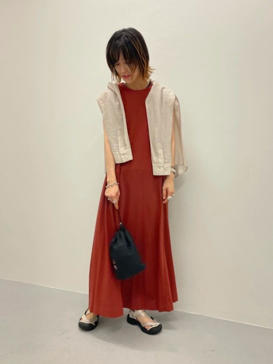 気温22度の服装 22最新 おすすめファッション やってはいけないngコーデを人気スタイリストが解説 春 秋の服選びのポイントにも注目 サンキュ