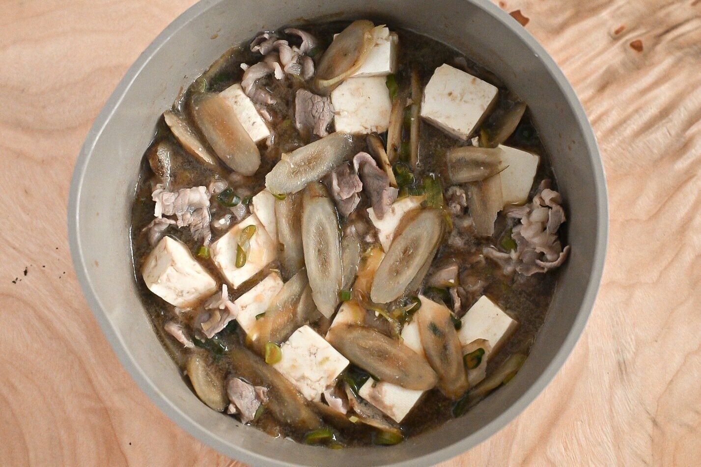 鍋に入った肉吸い