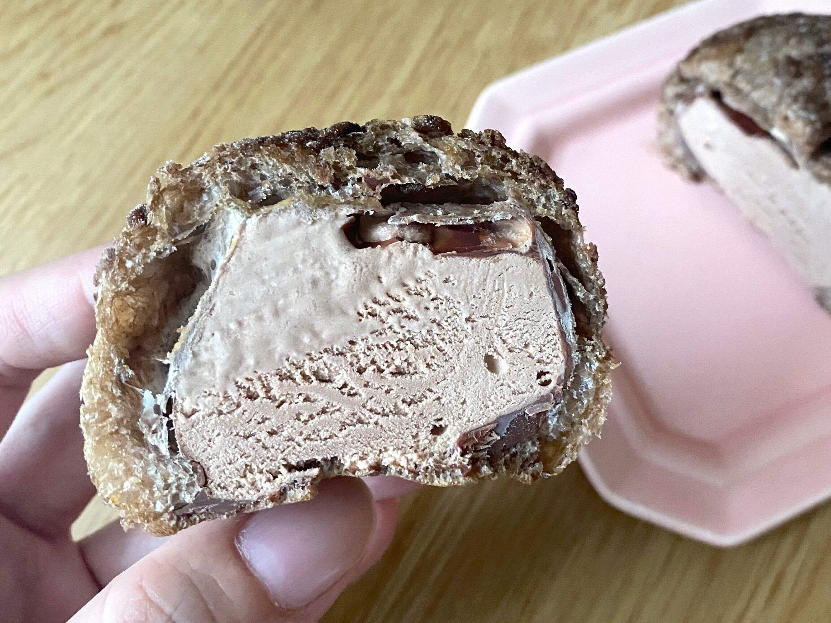 DESSERTクッキーシューアイス プレミアムショコラ