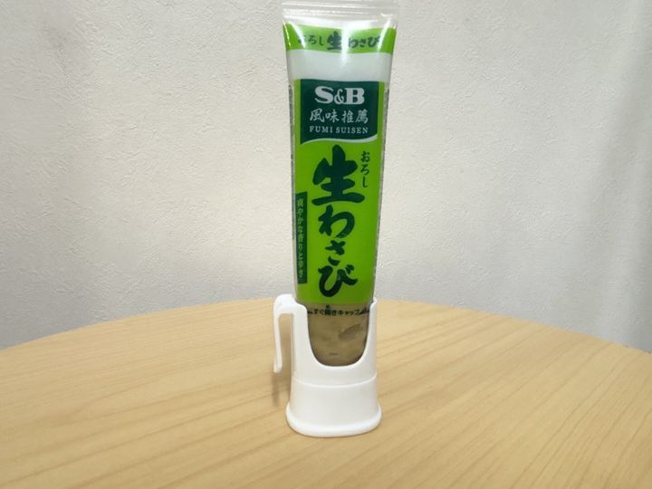 ダイソー薬味チューブキャップフック付き