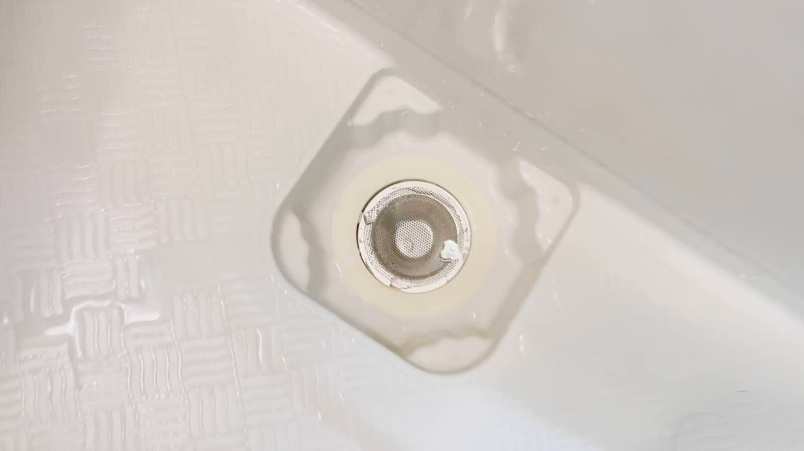 ステンレス製のものに変えた排水口