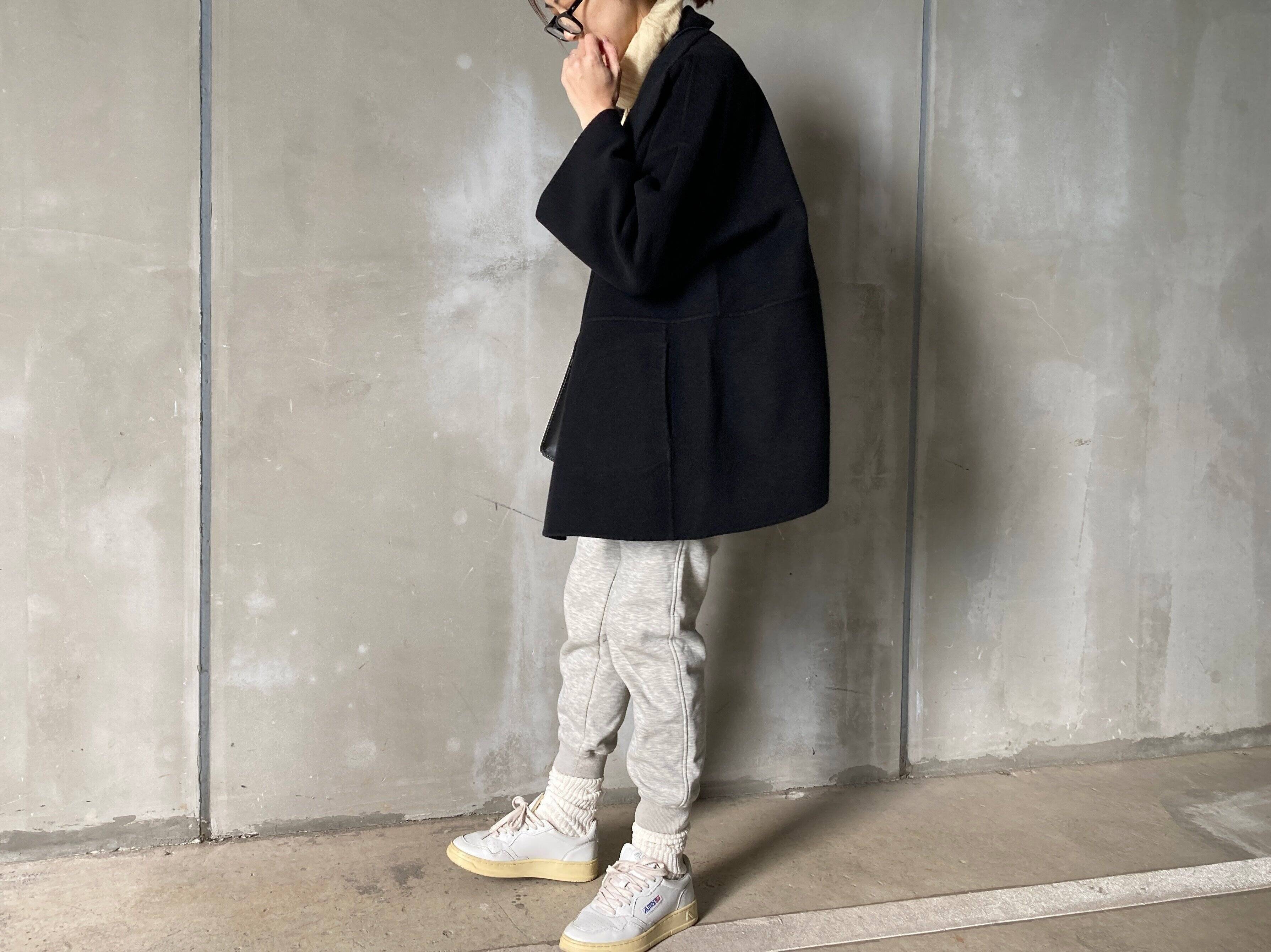 【スウェットパンツVSニットパンツ】リラックスしたい日の究極のご近所着はどちらがいい？