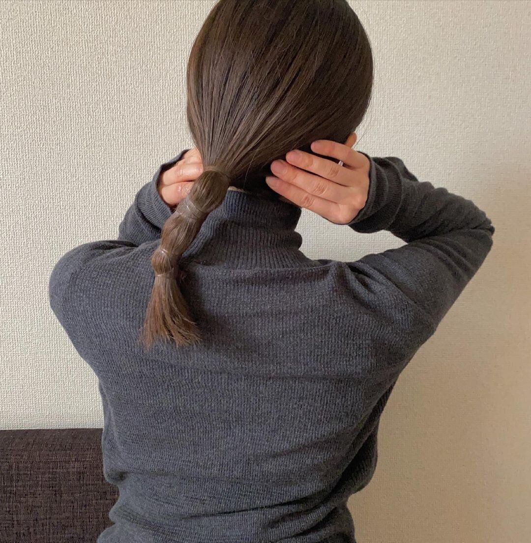  40代女性に似合う不器用でも簡単にできるヘアアレンジ！タイトな玉ねぎヘアアレンジ
