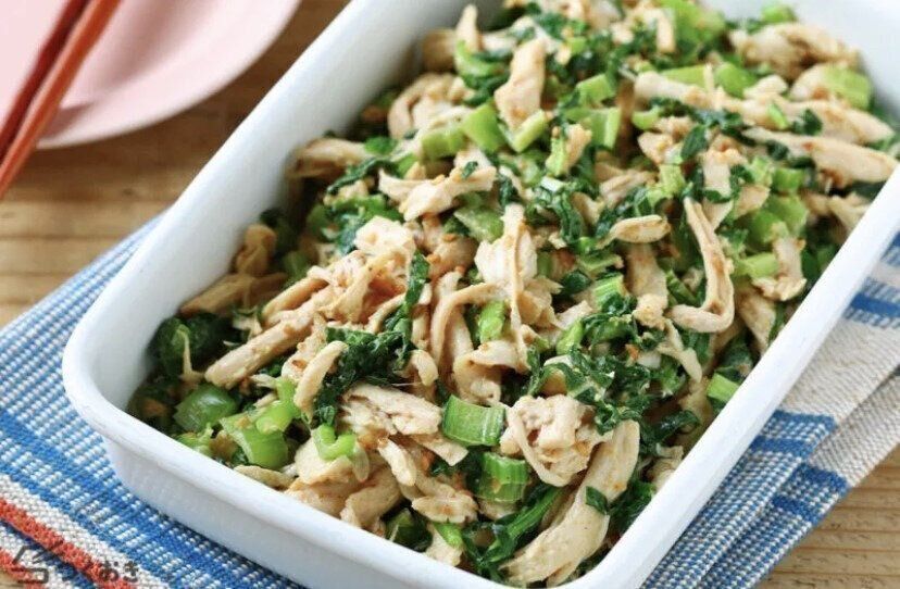 蒸し鶏と小松菜のごまマヨサラダ