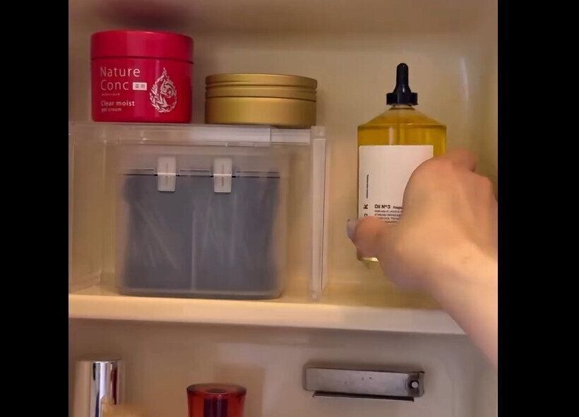 【セリア】便利すぎる！洗面鏡スライドラック