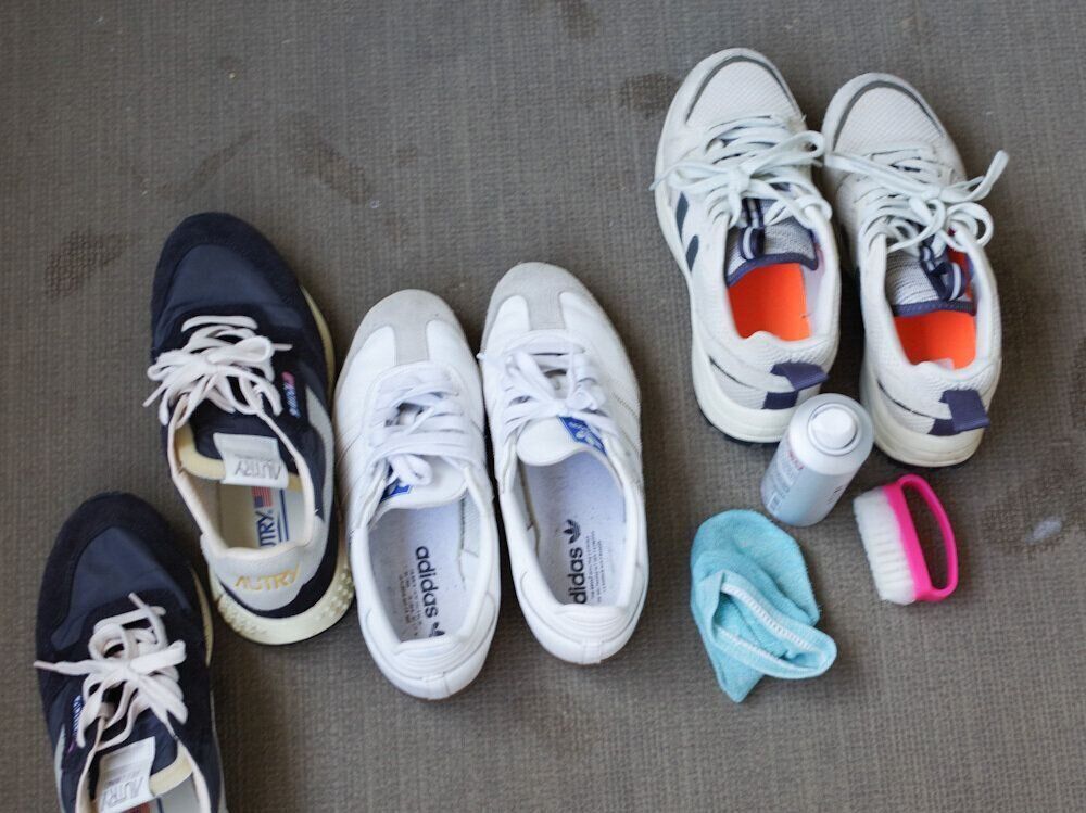 【無印良品】“部分洗いに”“洗ってすぐに外出できる”試す価値大な「水のいらないシューズクリーナー」