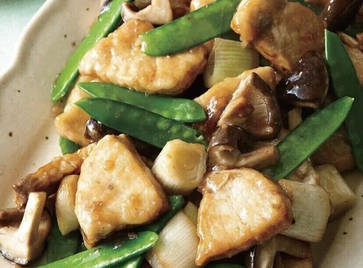 こくうましょうゆ味!めかじきとしいたけのガーリックバター炒め