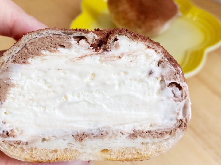 ローソン 生クリーム好きにはたまらんよ 中身じゃなくてぜんぶが ほぼほぼクリーム のモアホボクリム新作出た サンキュ ローソン 生クリーム好きにはたまらんよ 中身じゃなくてぜんぶが ほぼほぼクリーム のモアホボクリム新作出た サンキュ