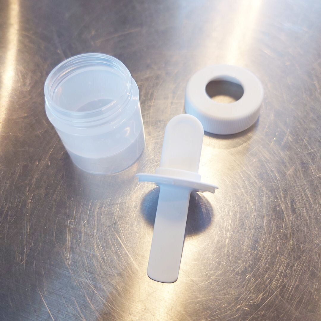 【セリア】スパチュラ付きで使い勝手も申し分なし