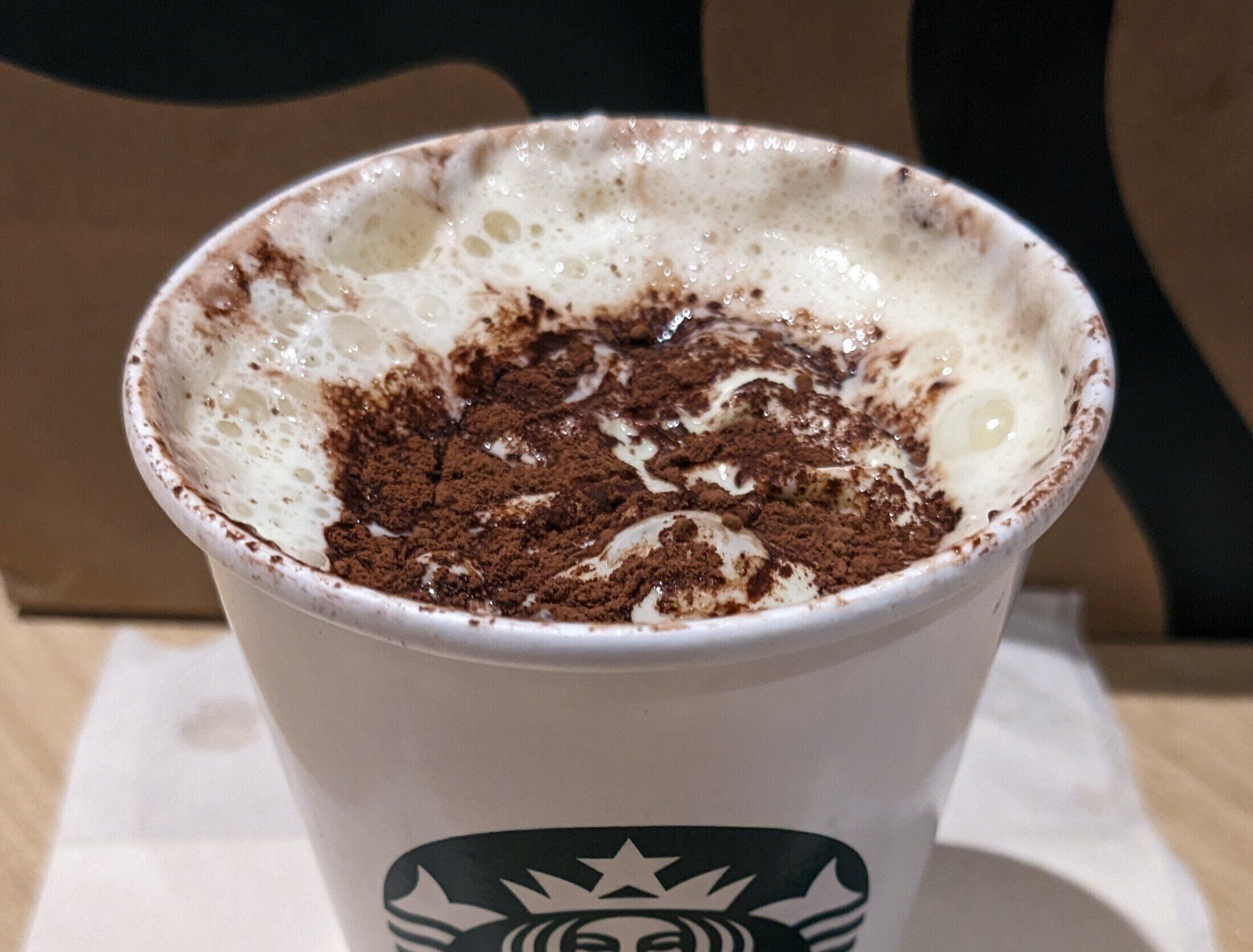 スターバックス　ココアパウダーのトッピング
