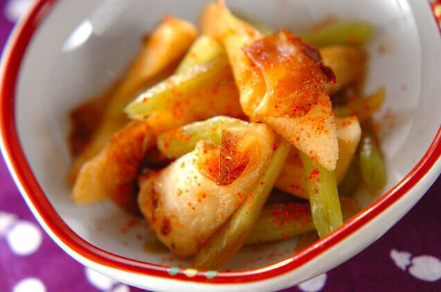 フキとちくわの煮物