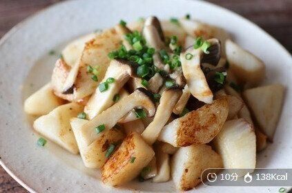 簡単人気エリンギのレシピ めんつゆバター炒め