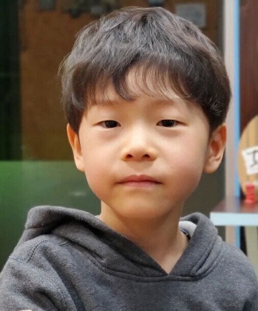 くるっとしたくせ毛がかわいい！ナチュラルショートヘア